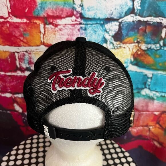 1 Iron Trendy Clover Logo "Lucky" 2022  Baseball Style Hat Cap One Size Snapback - Picture 4 of 8